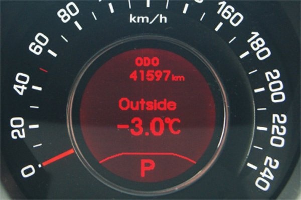 Температура наружного воздуха вокруг транспортного средства.